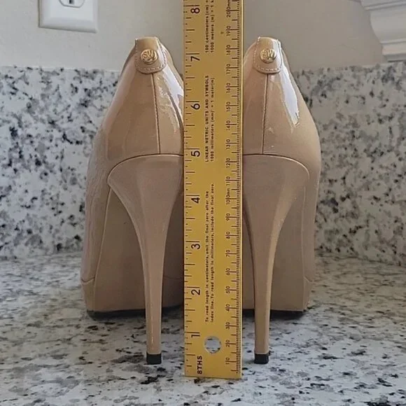 🔥🔥Special Free Offer!!🔥🔥 Stuart Weitzman peeptoe pumps - Picture 9 of 15